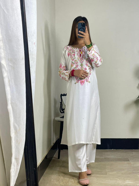𝐒𝐭𝐲𝐥𝐢𝐬𝐡 𝐖𝐨𝐦𝐞𝐧'𝐬 𝐒𝐭𝐢𝐭𝐜𝐡𝐞𝐝 𝐄𝐦𝐛𝐫𝐨𝐢𝐝𝐞𝐫𝐞𝐝 𝐒𝐡𝐢𝐫𝐭 𝐀𝐧𝐝 𝐓𝐫𝐨𝐮𝐬𝐞𝐫 𝐒𝐞𝐭 - 2 𝐏𝐜𝐬